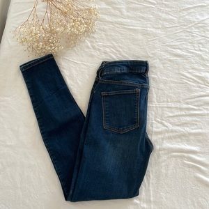 Old Navy Rockstar Mid Rise Skinny Jeans Size 6 Regular